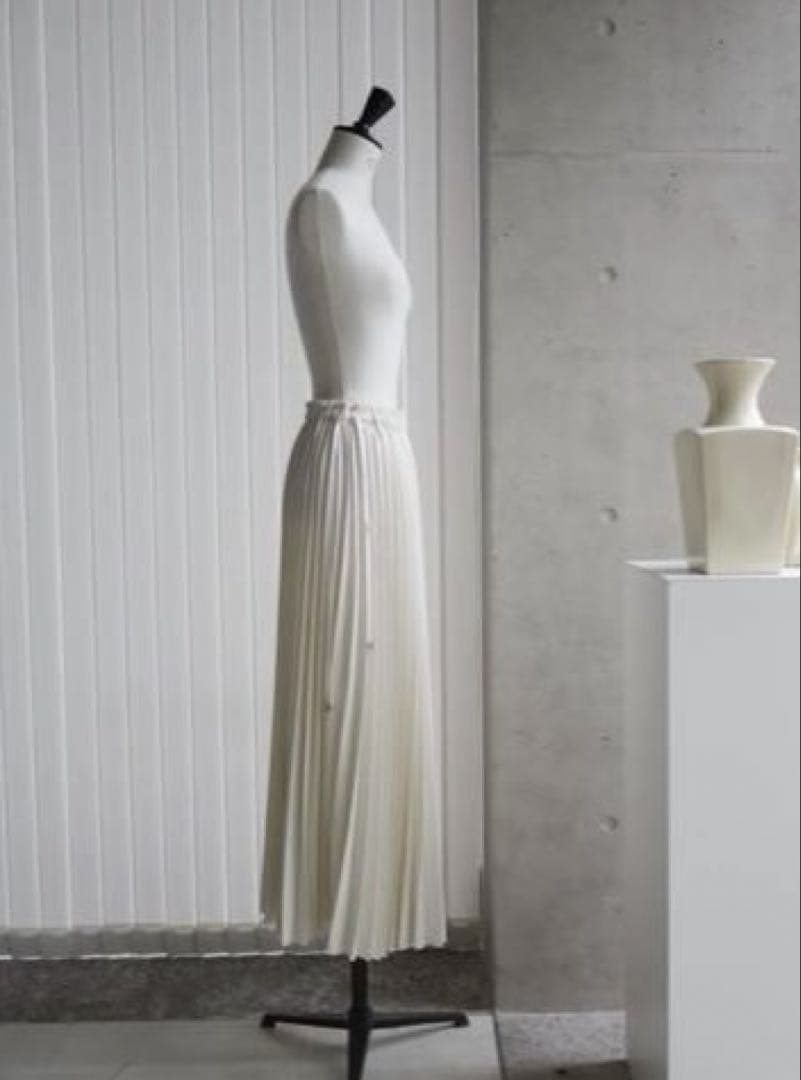 【新品】Maison de R LILI プリーツスカート