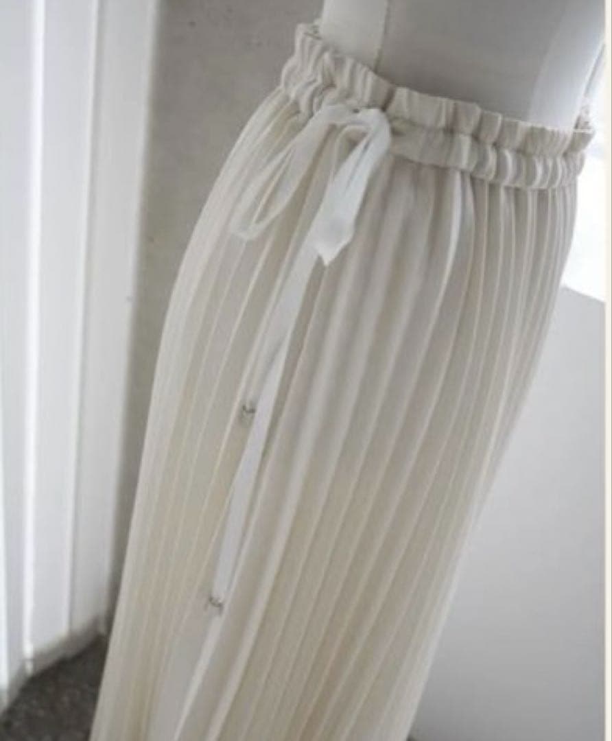 【新品】Maison de R LILI プリーツスカート