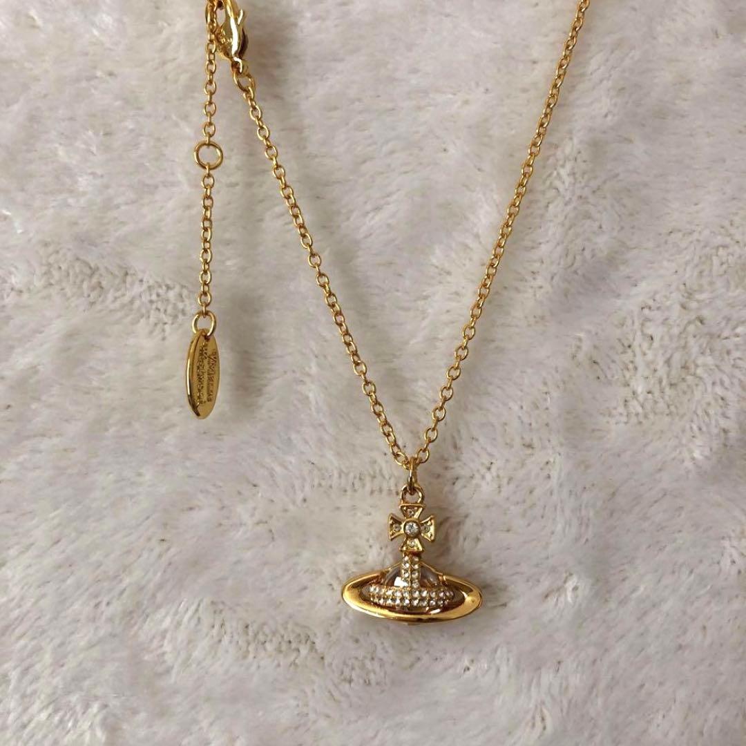 vienne Westwood ソラダ　オーブネックレス