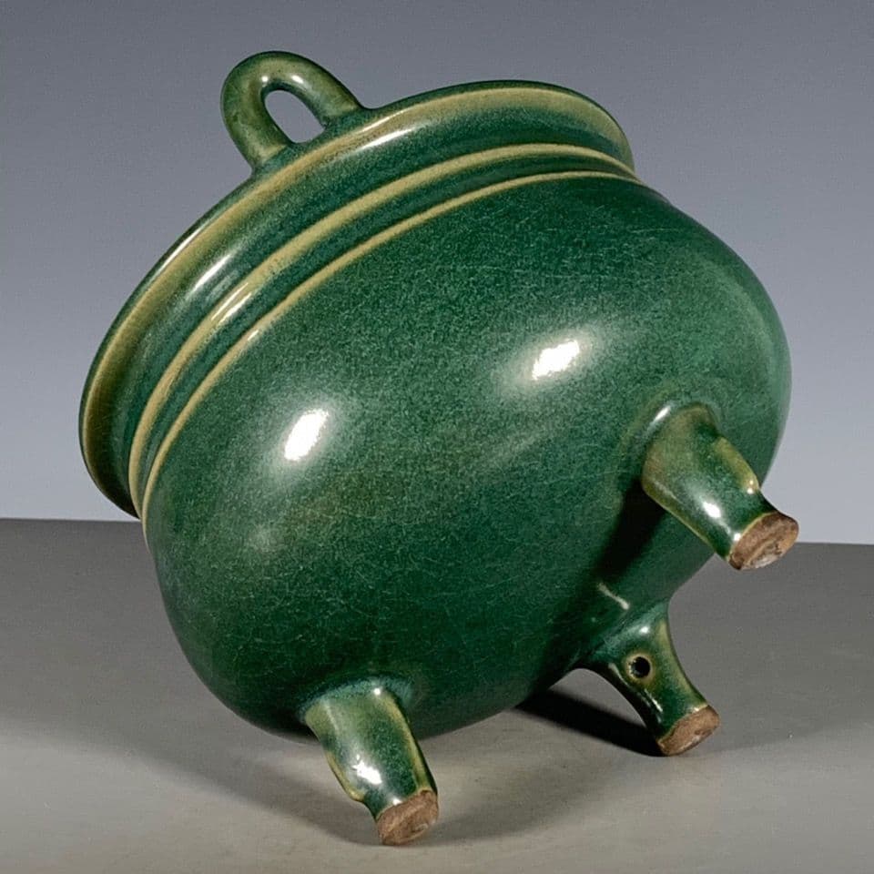 青磁満開片弦紋三足双耳香炉  装飾品 現代工芸品  美術品 置物