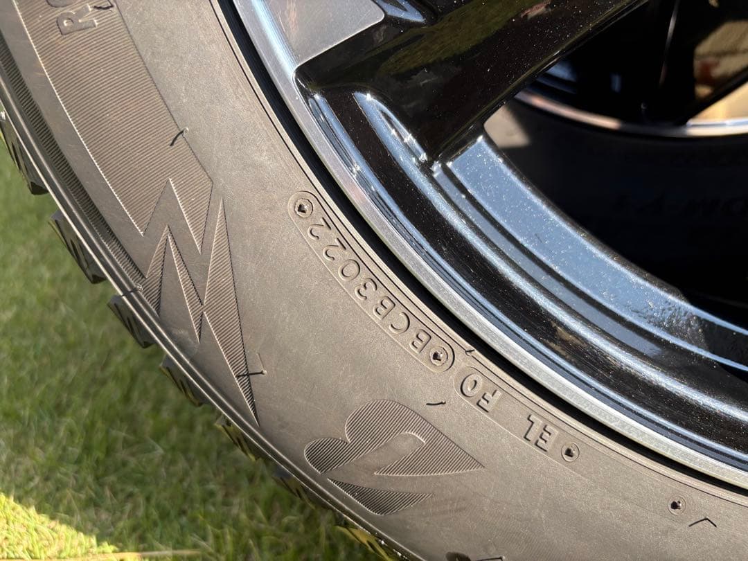 ブリザック DM-V3 235/55R19 タイヤセット