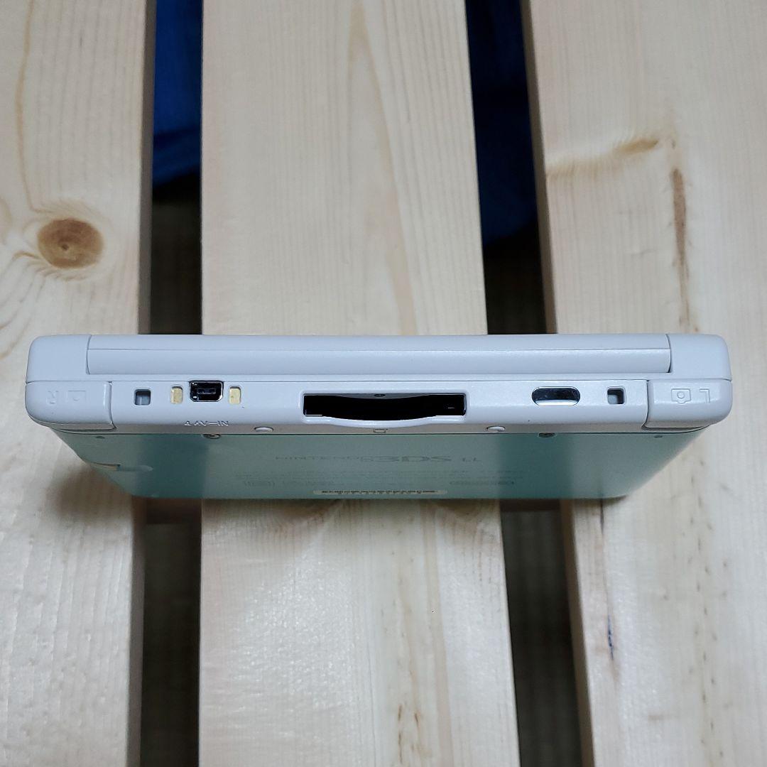 ニンテンドー3DS LL ミント×ホワイト(動作確認済み)