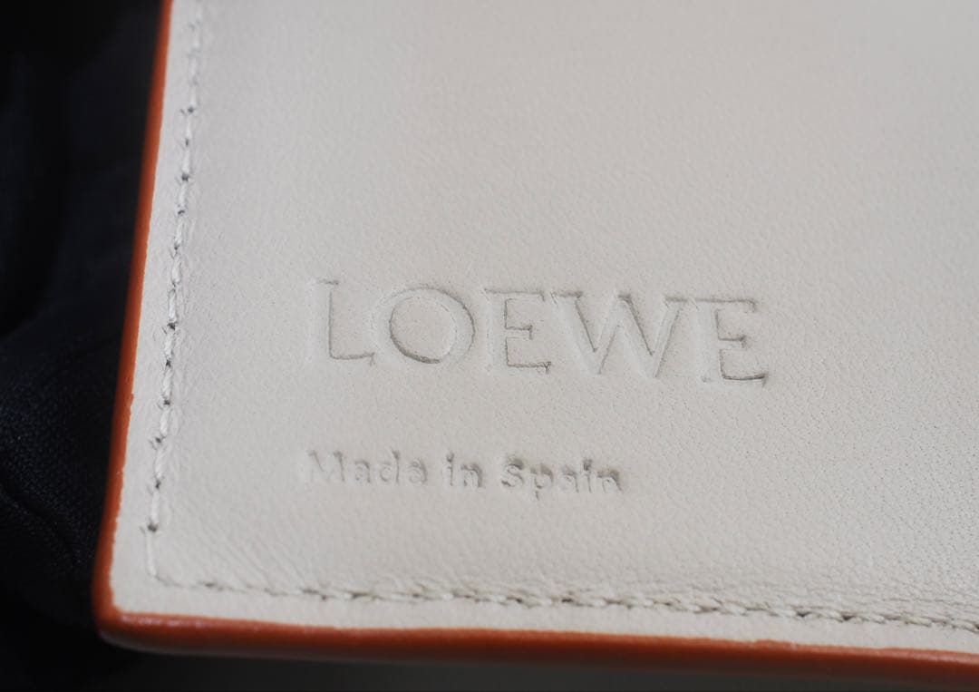 美品＊LOEWE＊アナグラム＊トライフォードウォレット＊カーフスキン＊財布
