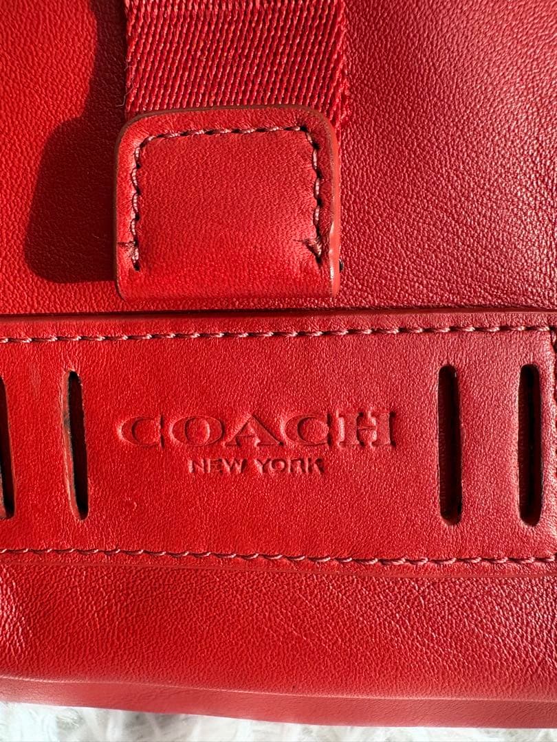 美品 COACH レンジャー ミニパック ボディバッグ 赤