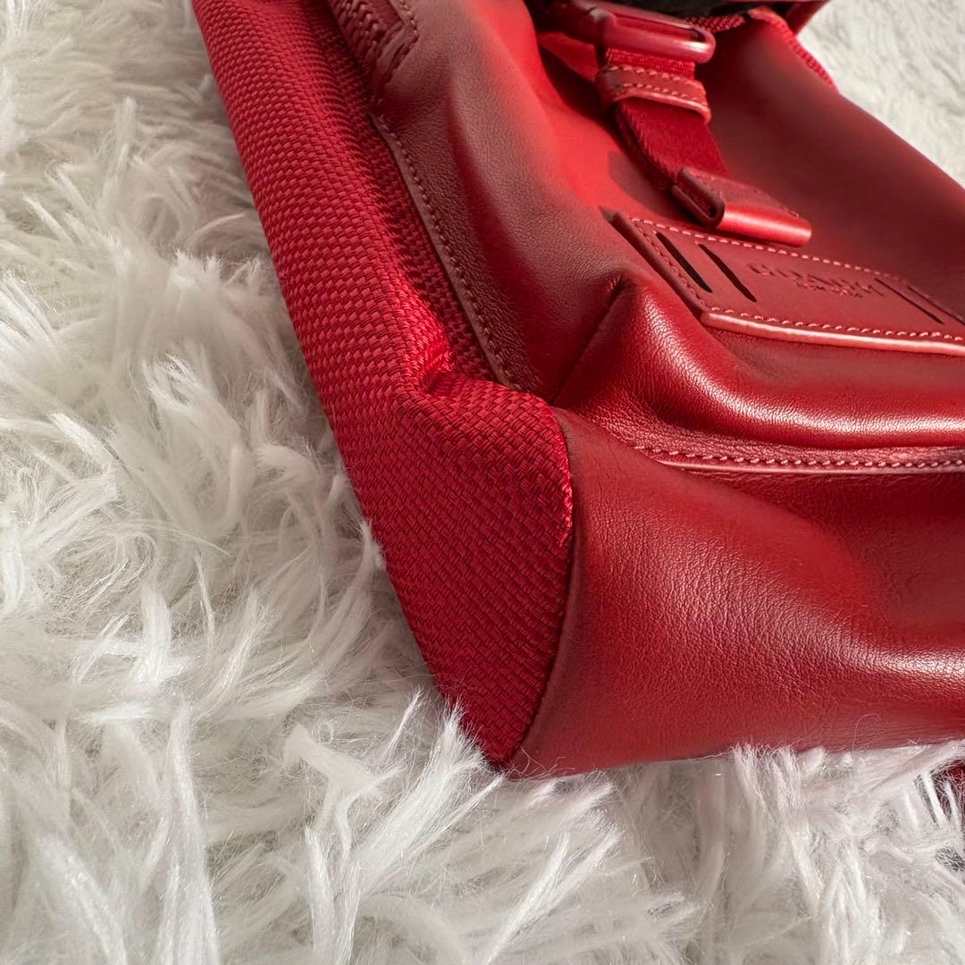 美品 COACH レンジャー ミニパック ボディバッグ 赤