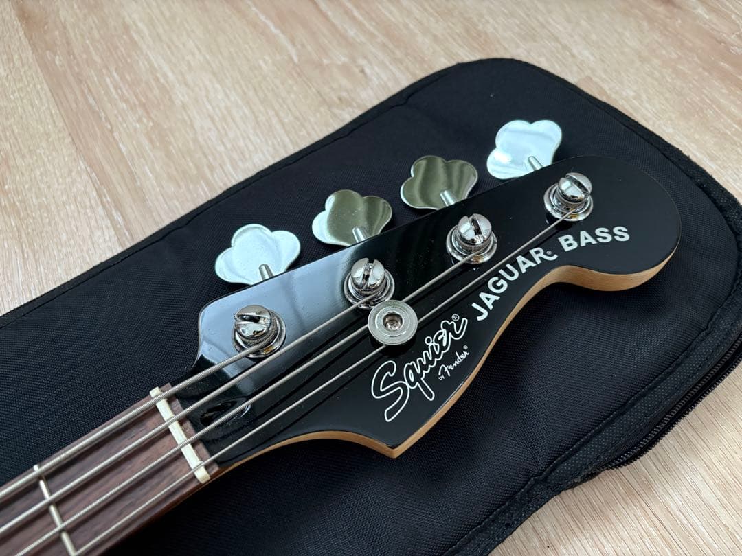 Squier by Fender Jaguar Bass ブラック　ジャガー
