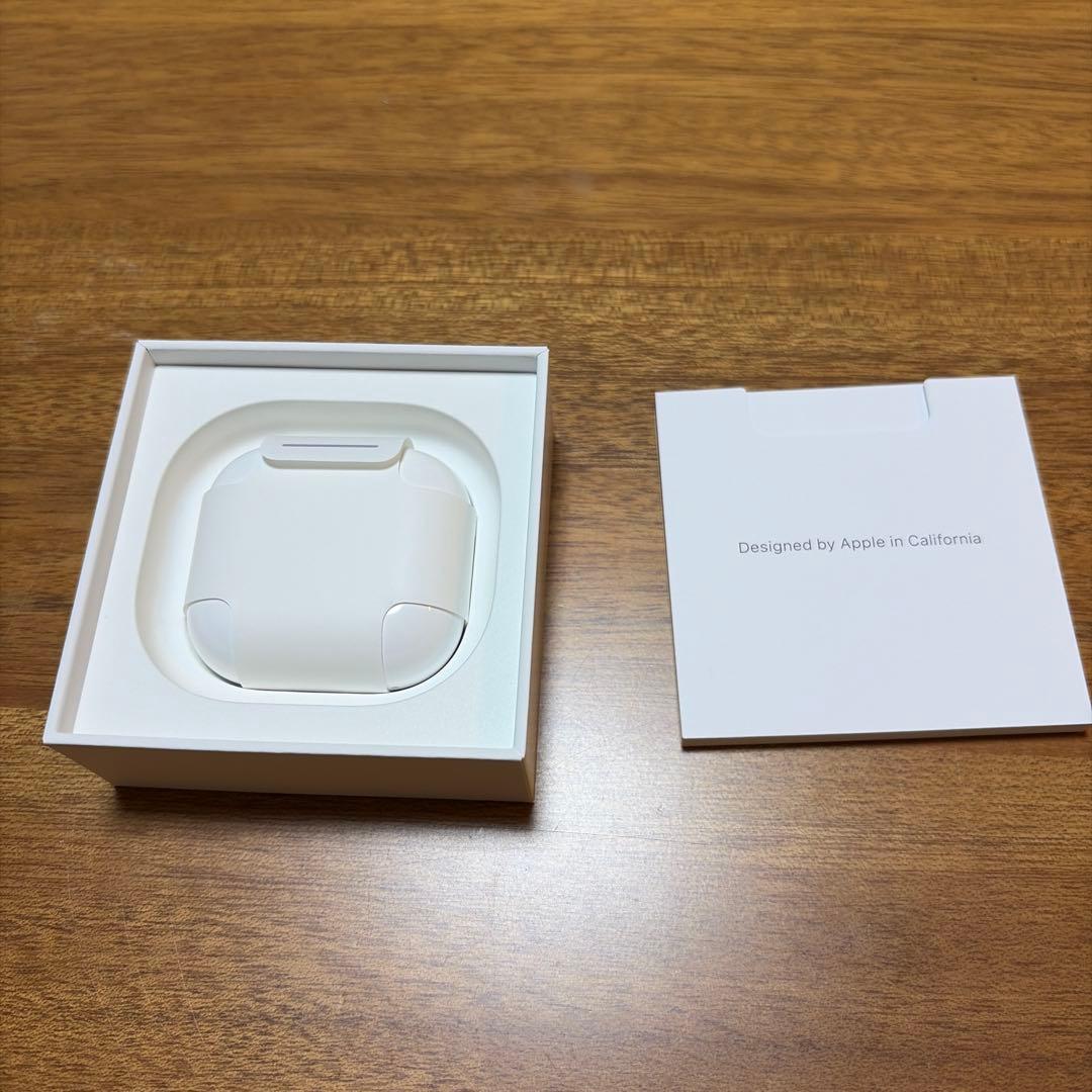 【中古】AirPods 4 アクティブノイズキャンセリング搭載モデル