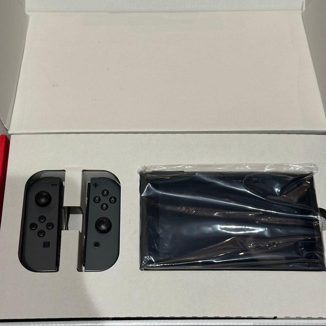 Nintendo Switch 本体 + Joy-Con セット