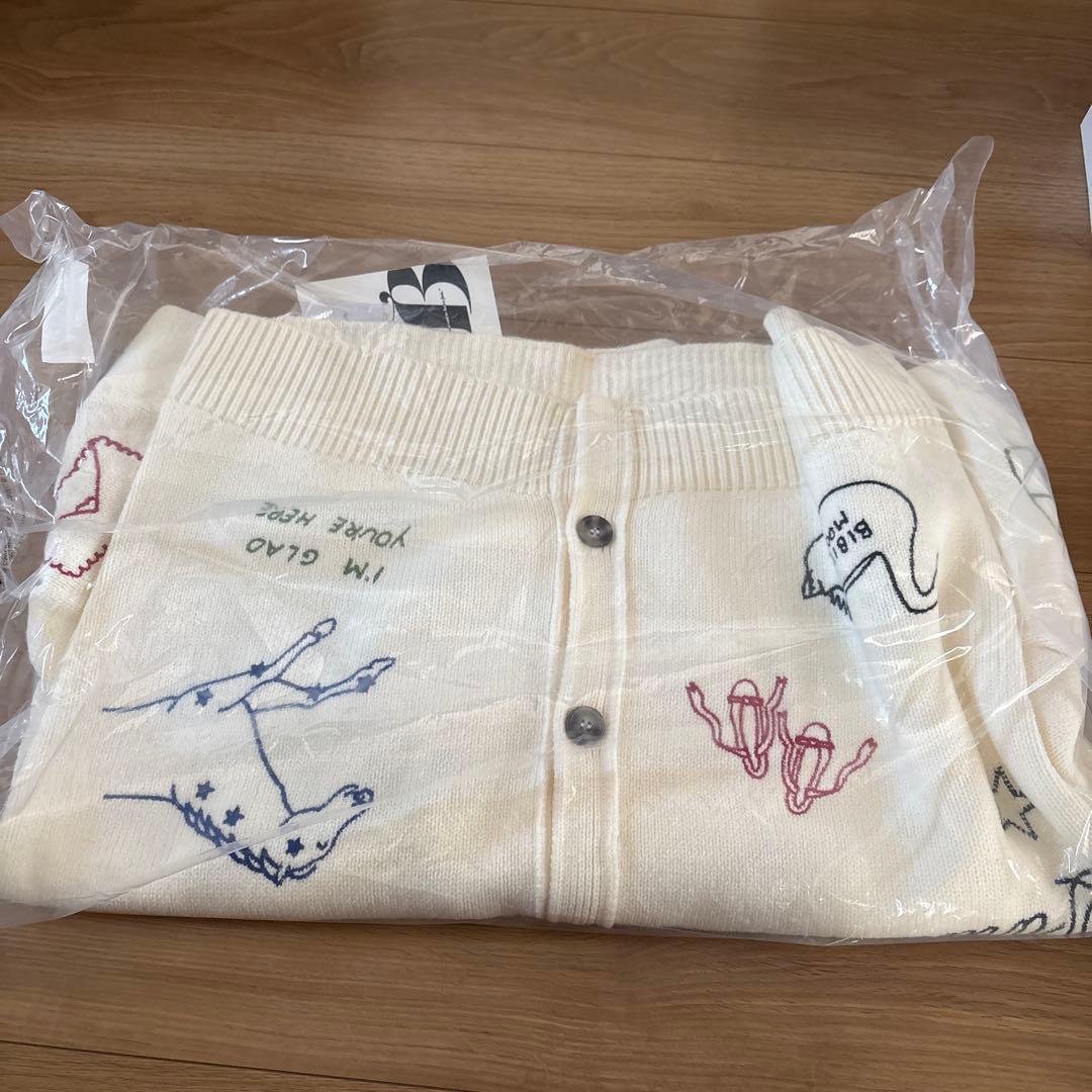 新品未開封タグ付　Bibiy. 刺繍カーディガン