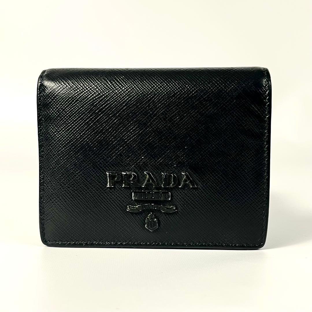 レア✨プラダ 二つ折り財布 シャイン ロゴ金具 サフィアーノレザー ブラック