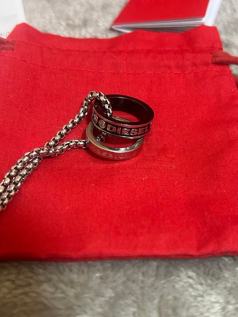 値下げ⭕️箱・保証書付き DIESEL ダブルリングネックレス