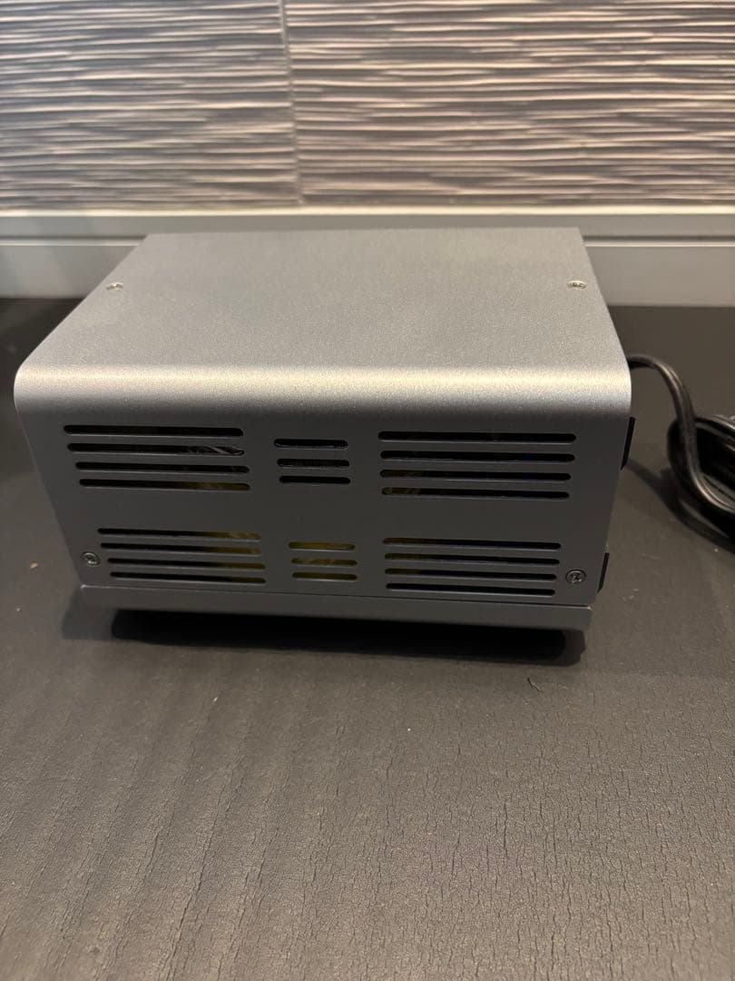 変圧器 TTS-18C 1000VA