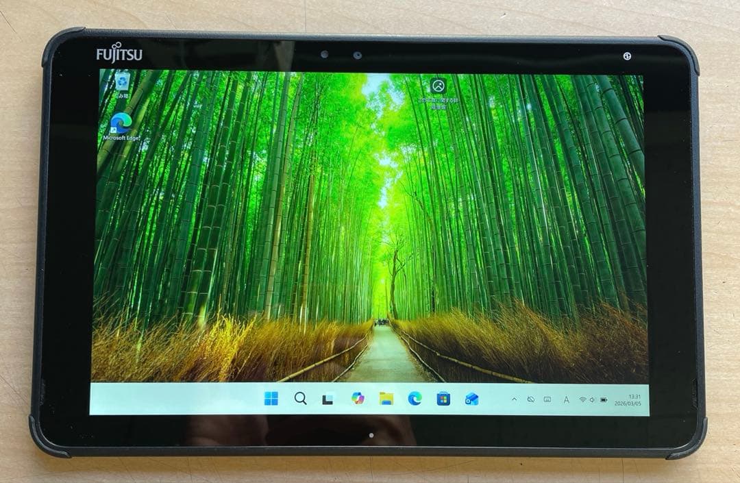 ARROWS Tab Q5010/DEG Celeron 128GB 美品　#1