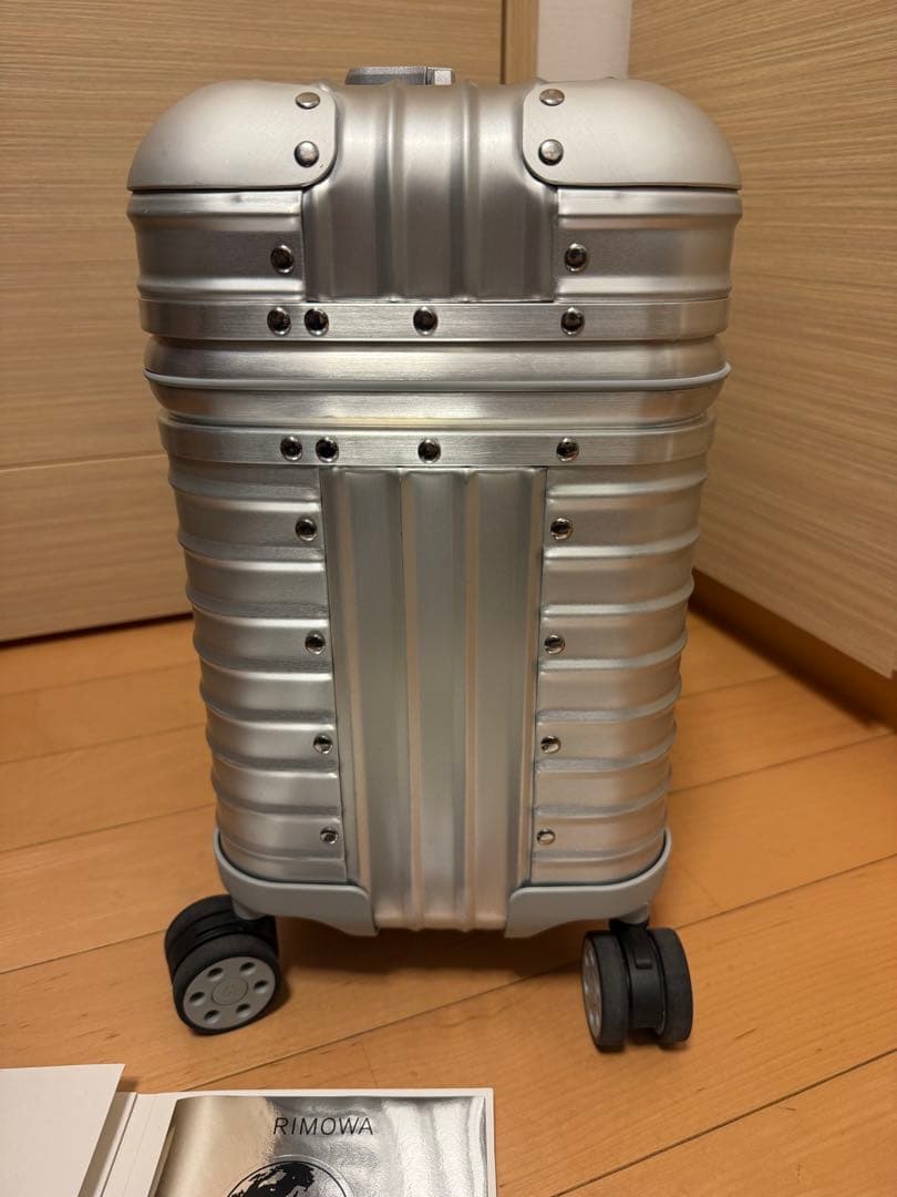 t*m様 RIMOWA パイロット