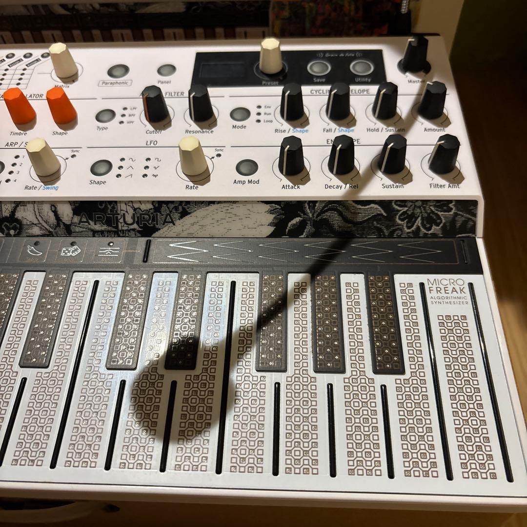 【美品】【レア】【限定】ARTURIA MicroFreak シンセサイザー