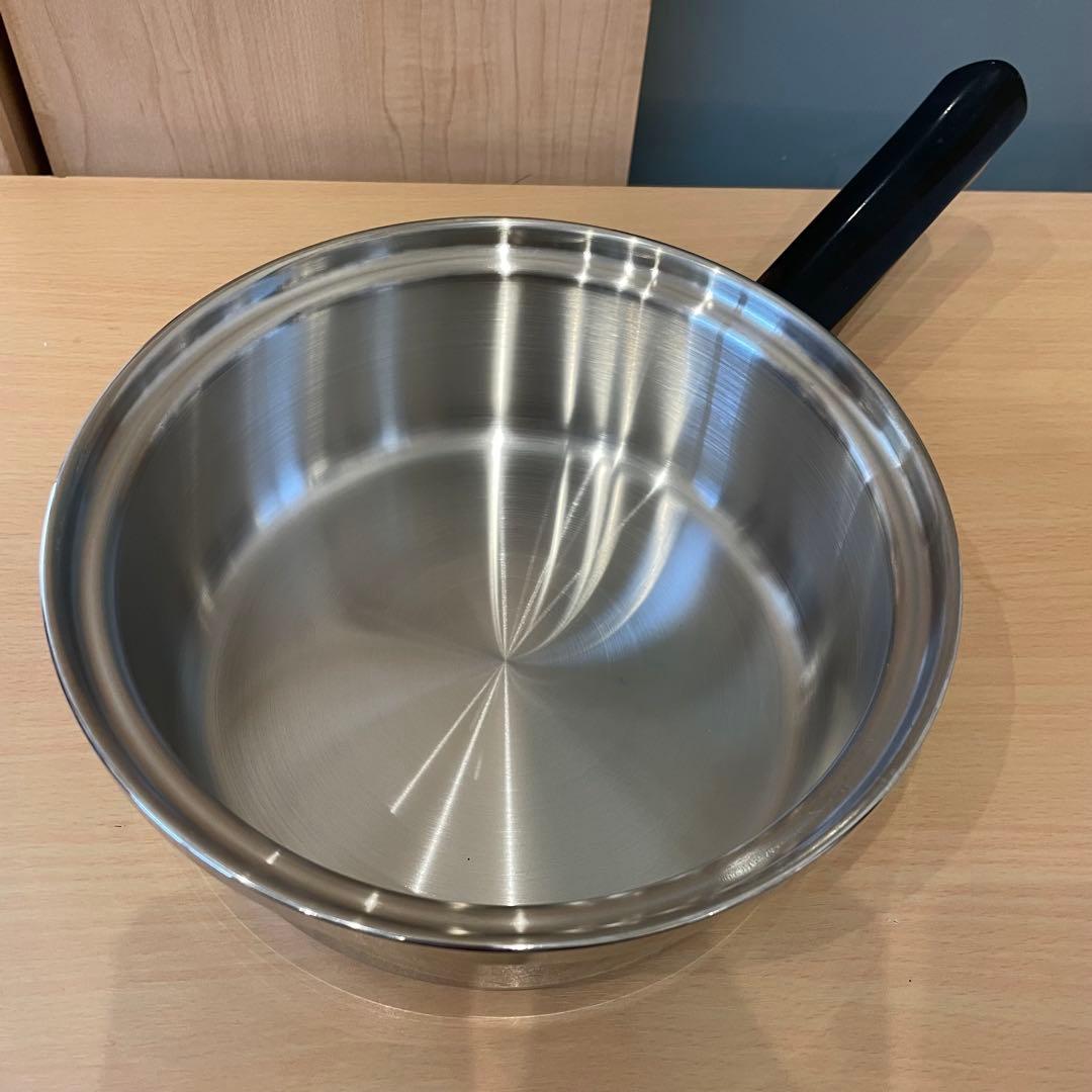 未使用品 Amway Queen アムウェイクイーン 中ソースパン 片手鍋