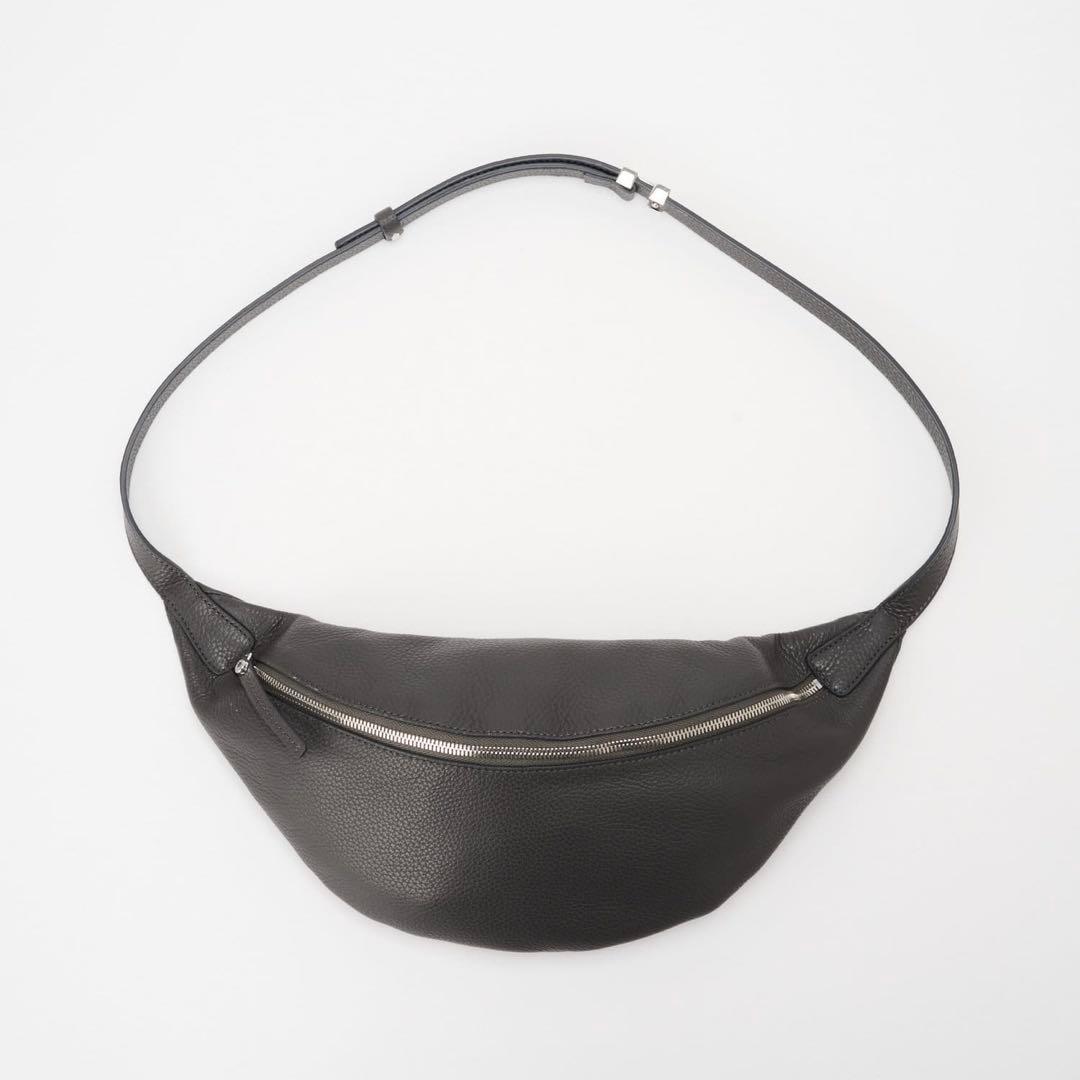 新品 IACUCCI イアクッチ ピスタッロ S CERVO ボディバッグ