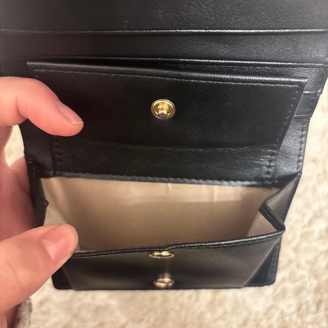 2つ折り財布
