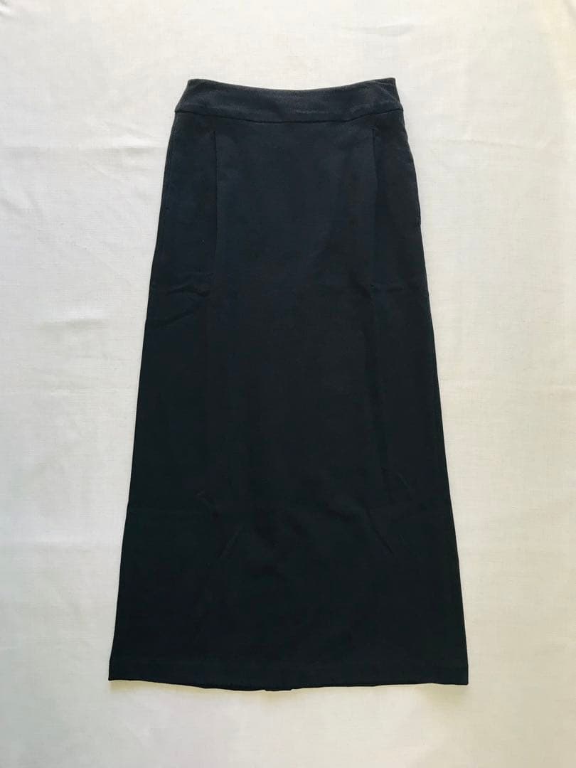 最終値下げ【美品】24SS ストレートカットスカート BLACK 日本製