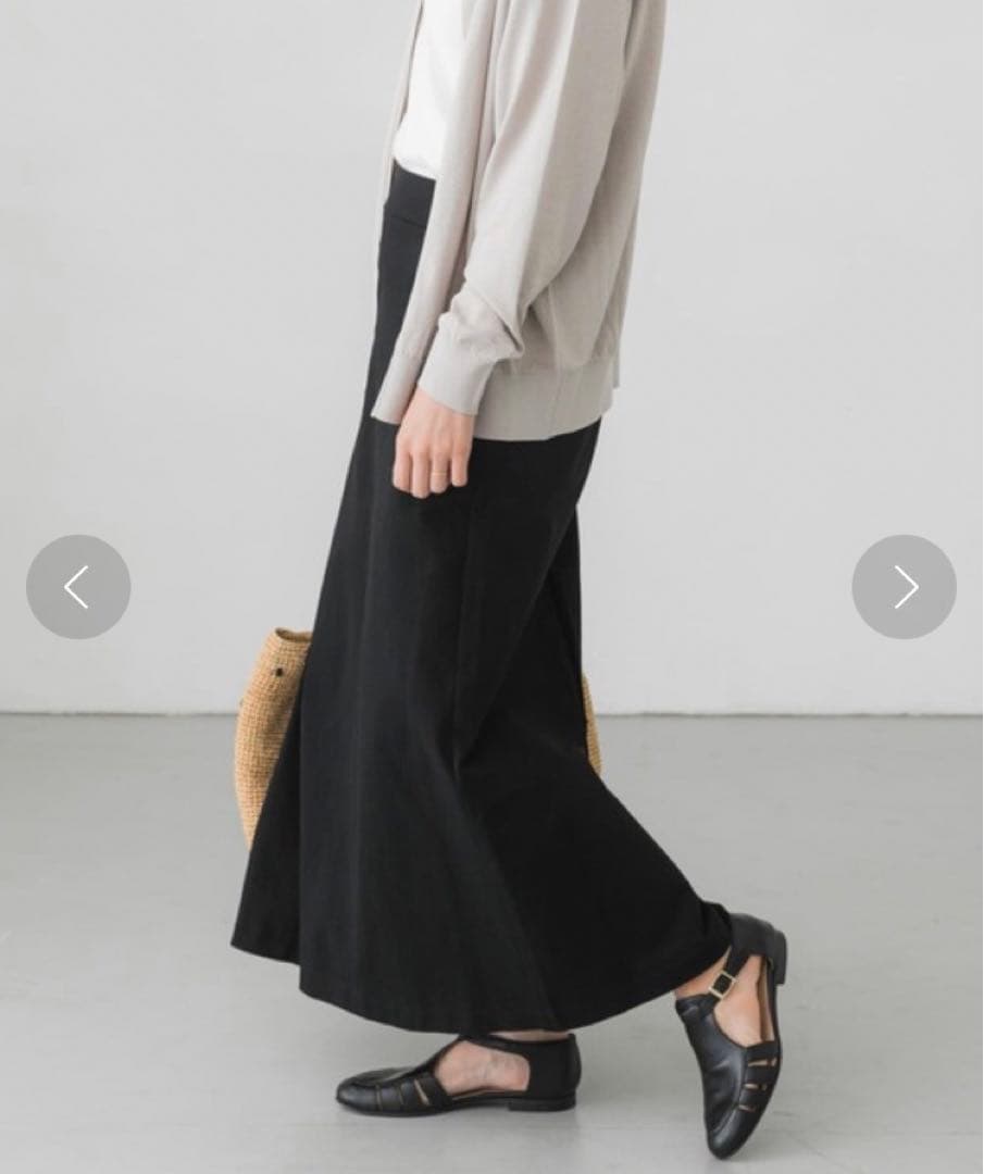最終値下げ【美品】24SS ストレートカットスカート BLACK 日本製