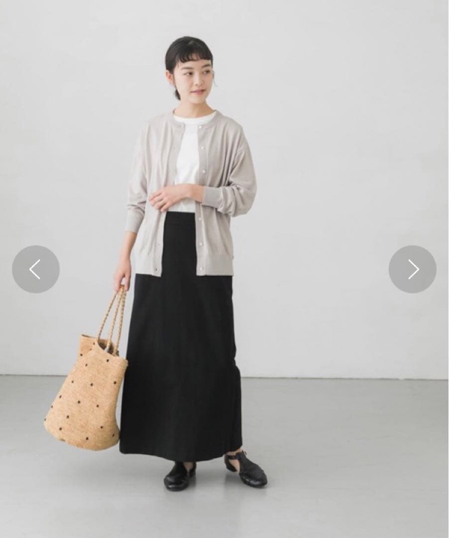 最終値下げ【美品】24SS ストレートカットスカート BLACK 日本製