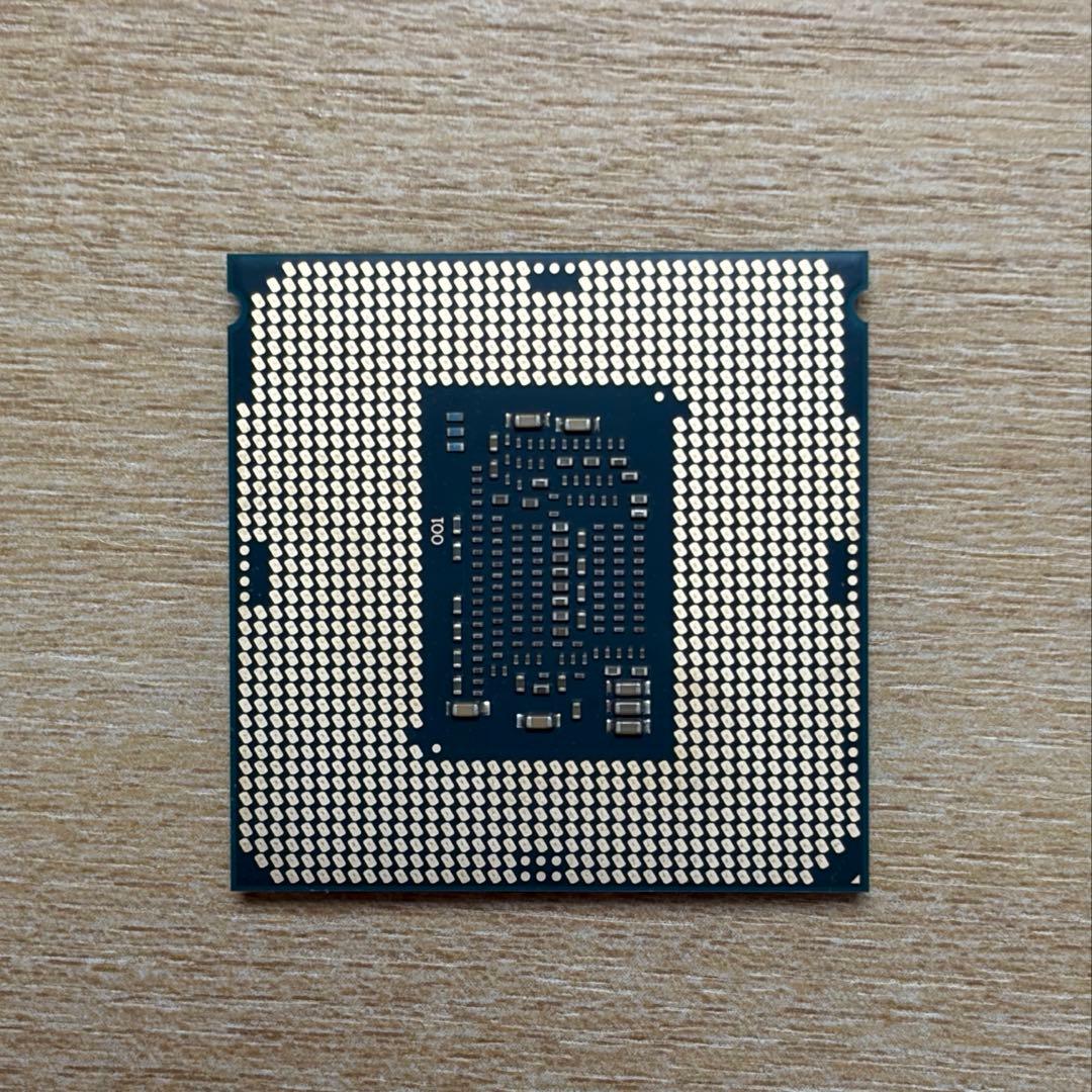 Intel Core i7-7700, 4コア8スレッド