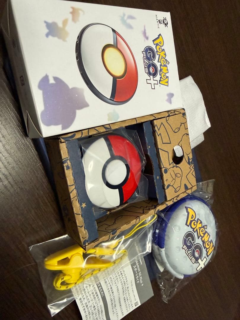 Pokémon GO Plus + ポケモンGOプラスプラス (ストラップ付き)