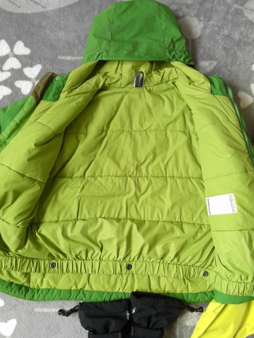 montbell 子ども用スノーウェアセット　１４０