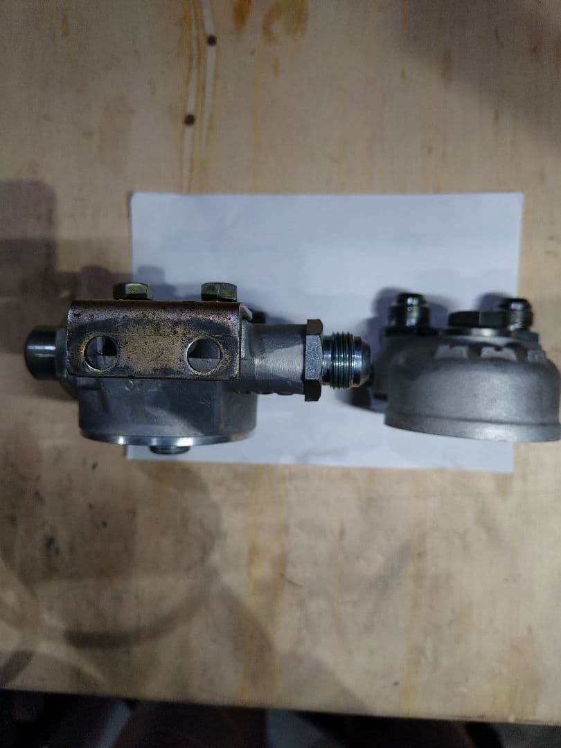 HKS オイルクーラー用セパレートブロック