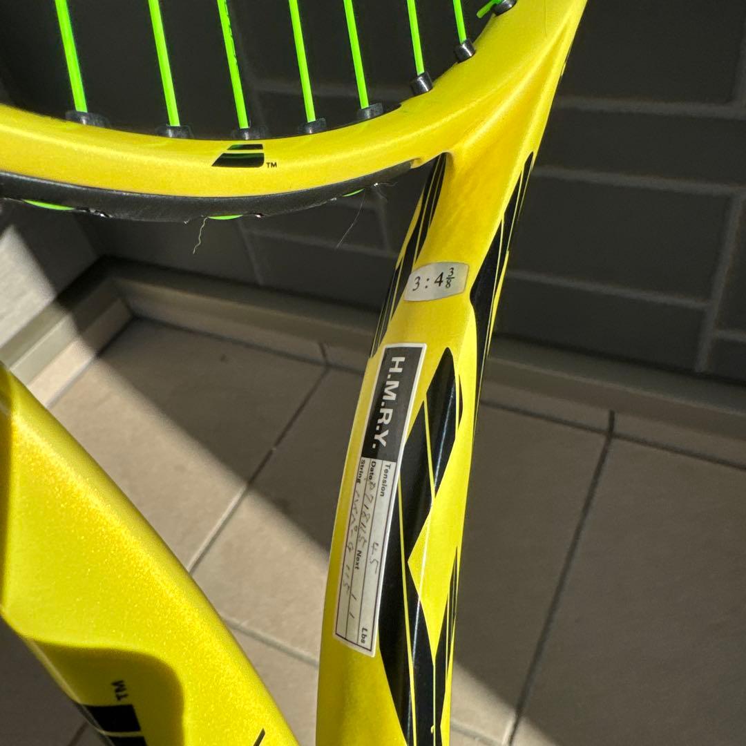 売り切り価格　Babolat Pure AERO
