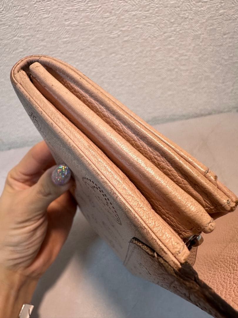 LOUIS VUITTONポルトフォイユ イリス マヒナマグノリア二つ折り長財布