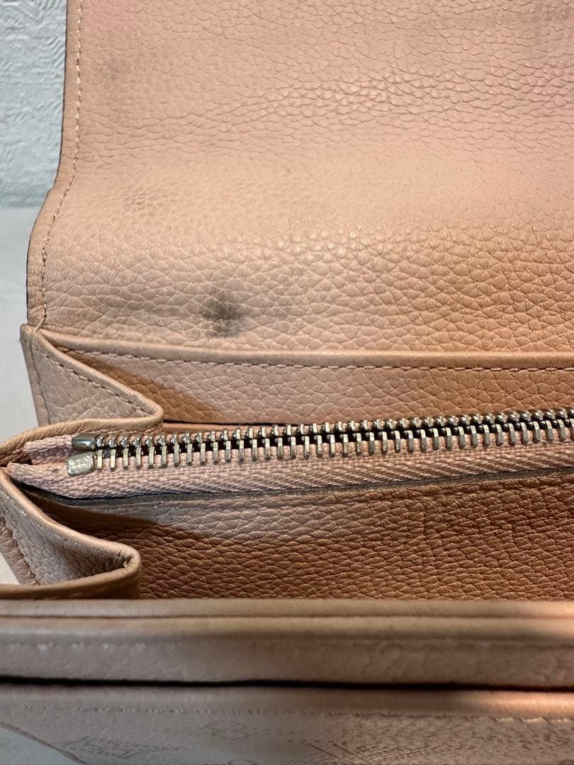 LOUIS VUITTONポルトフォイユ イリス マヒナマグノリア二つ折り長財布