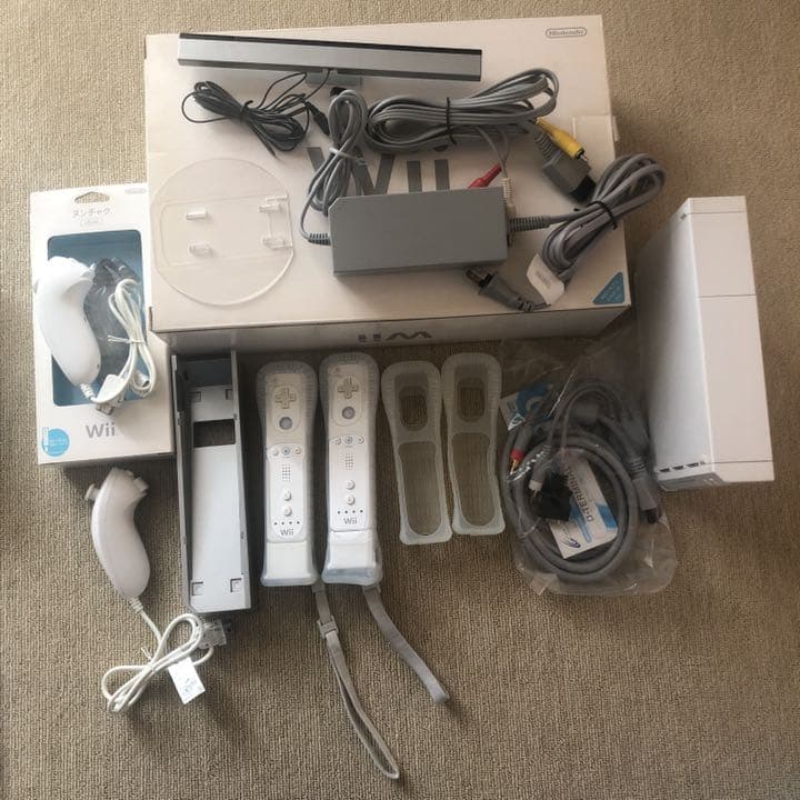 Wii本体　どうぶつの森　マリオカート　ニュースーパーマリオブラザーズ他ソフト6
