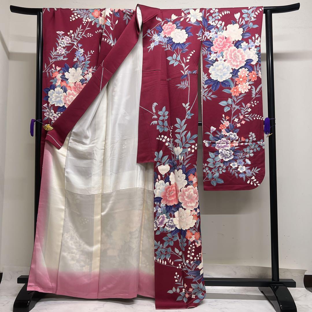 振袖　牡丹　百合　鈴蘭　花模様　成人式　着物　125tz