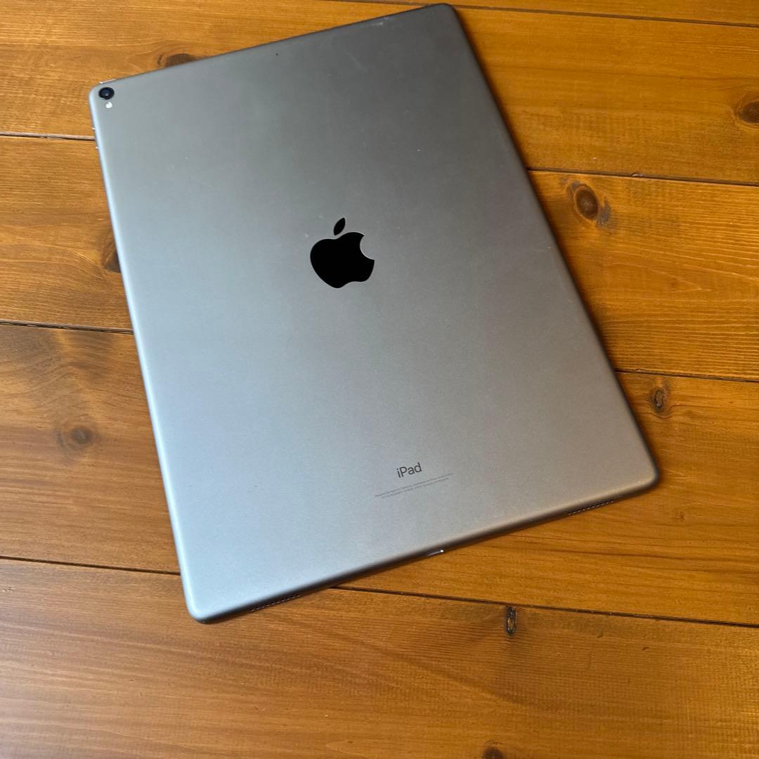 iPad pro 12.9インチ (第2世代) 256GB WiFi シルバー
