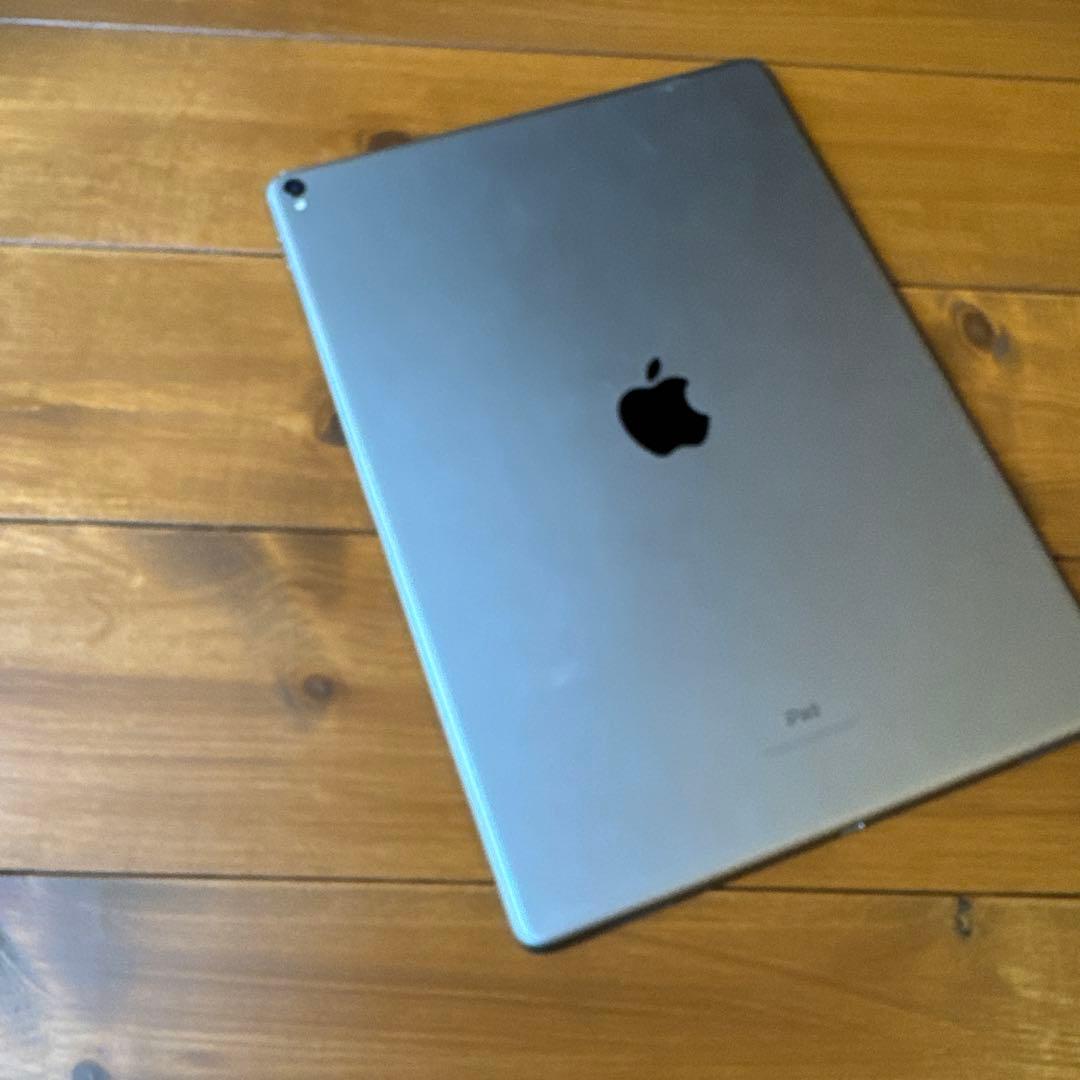 iPad pro 12.9インチ (第2世代) 256GB WiFi シルバー