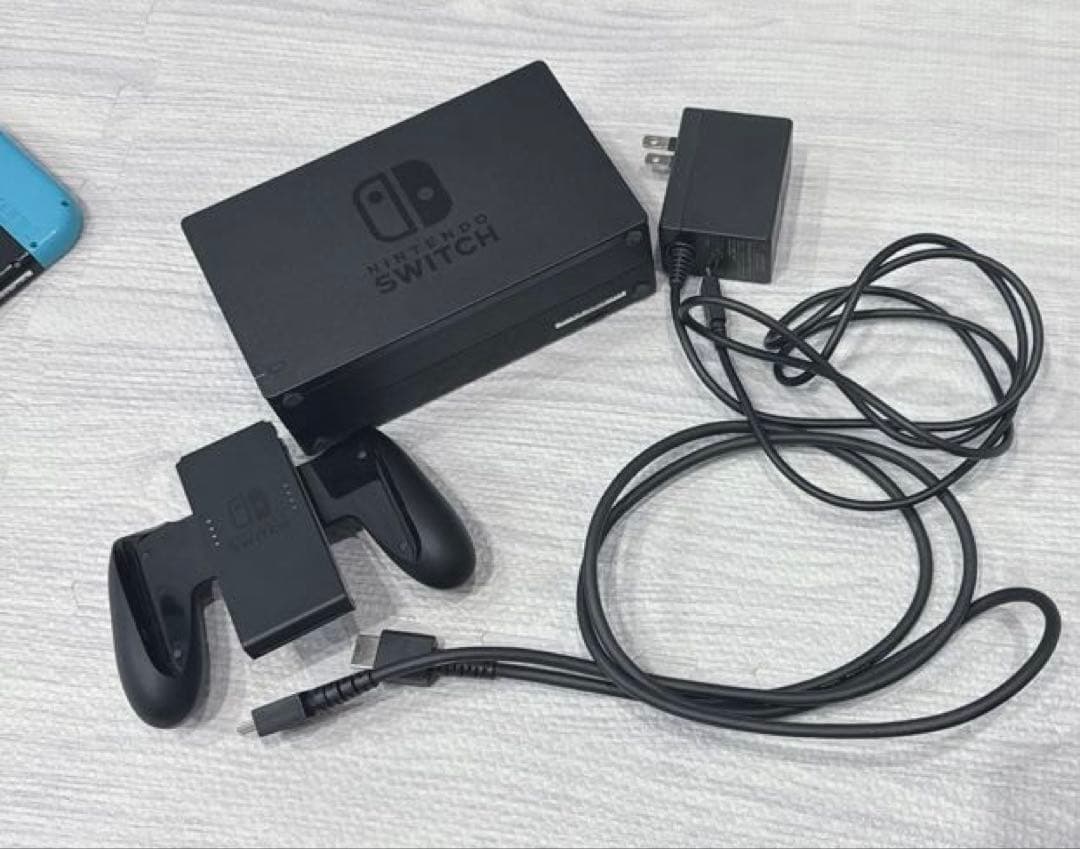 動作確認済み　Nintendo Switch 本体 青/赤
