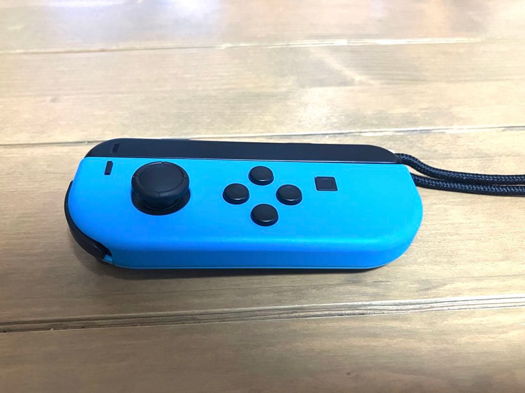 Nintendo Switch 本体 ソフト付き(マリオカートDX8)