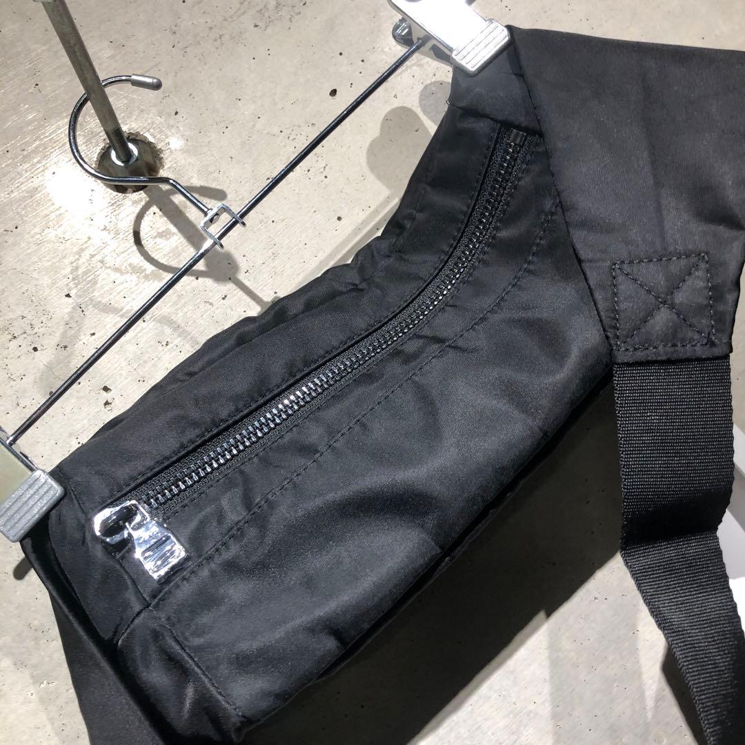 新品 Reebok×VICTORIABECKHAM ボディバッグ