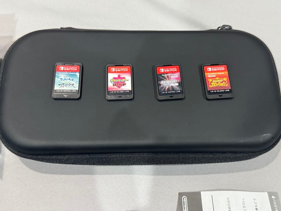 Nintendo Switch Lite グレー 本体美品　ケース＆ソフト付き