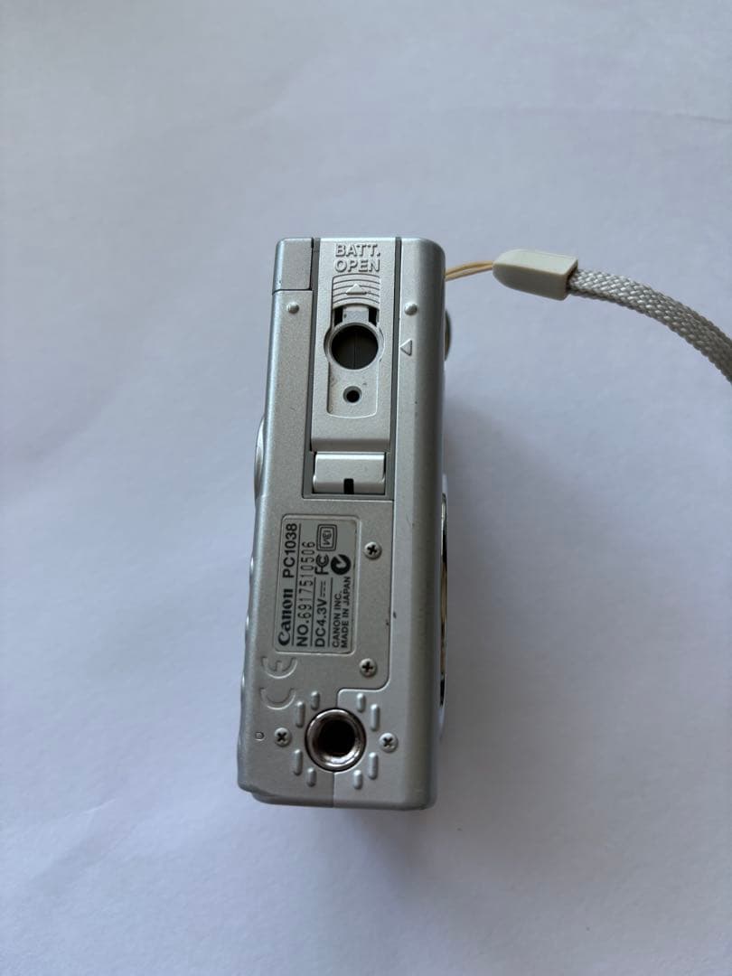 Canon IXY DIGITAL PC1038 シルバー