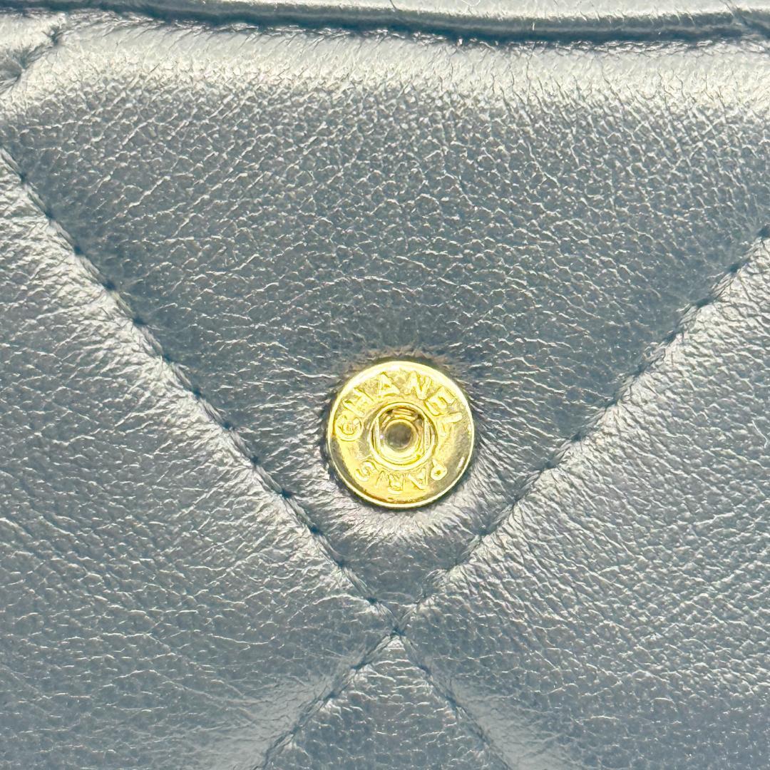 美品 CHANEL シャネル 19 ディズヌフ 三つ折り財布