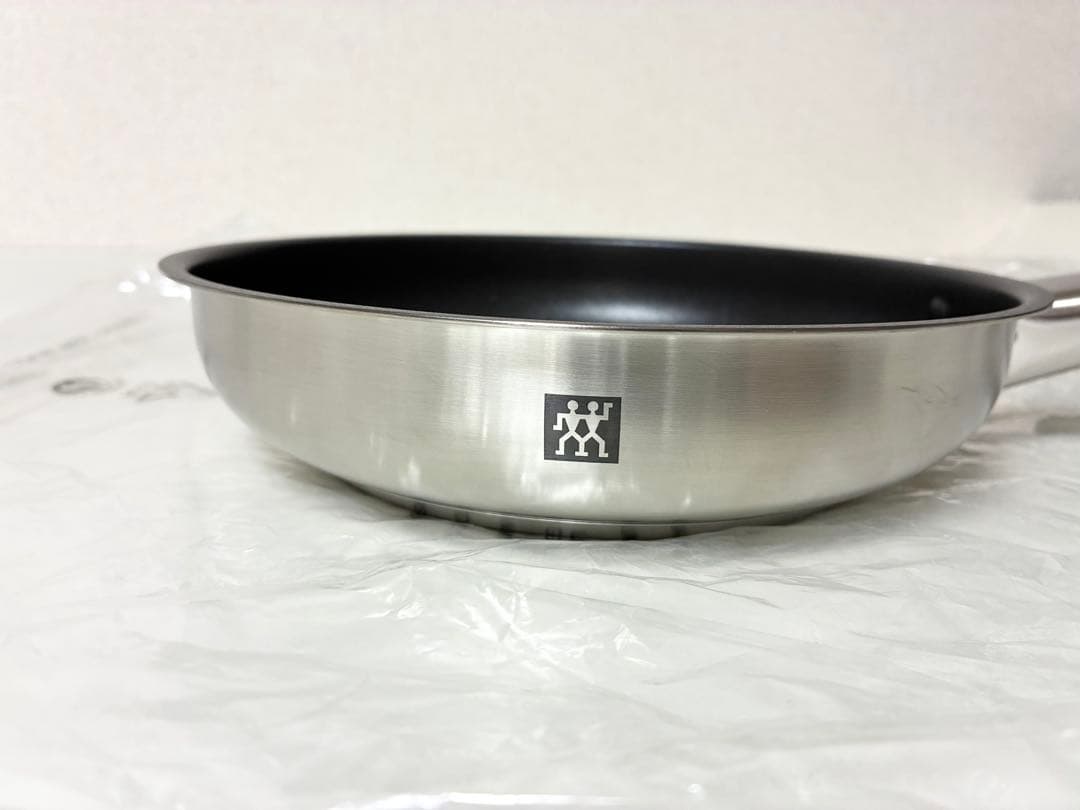 ZWILLING Moment 20cm フライパン　新品未使用