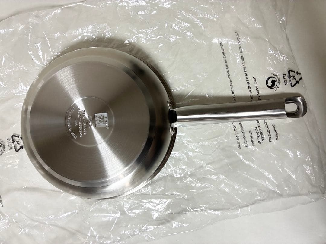 ZWILLING Moment 20cm フライパン　新品未使用