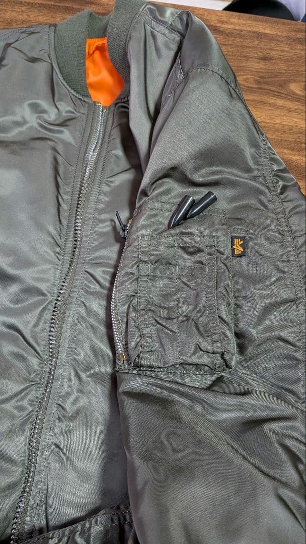 ALPHA INDUSTRIES MA-1 フライトジャケット カーキ　サイズＳ