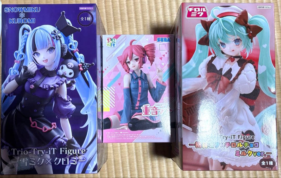 初音ミク　クロミ　チロルチョコ　重音テト　フィギュア