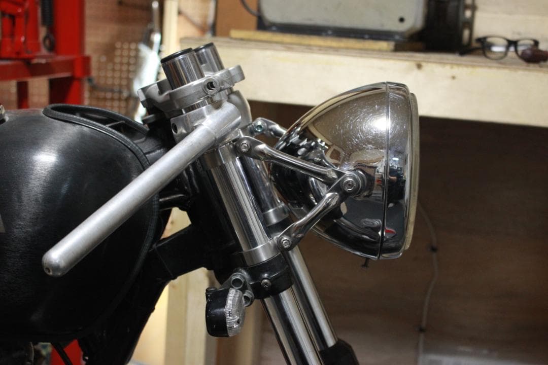 SR400 ショート パイプ ヘッドライトステー φ３５ステンレス