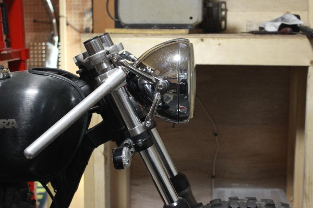 SR400 ショート パイプ ヘッドライトステー φ３５ステンレス