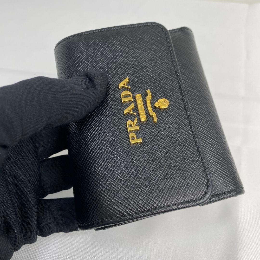 RFID 近年モデル PRADA　サフィアーノレザー 三つ折り財布