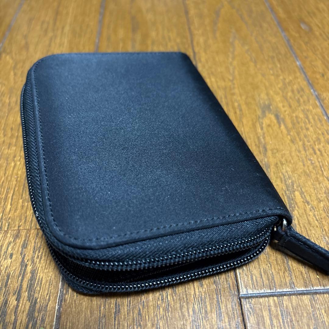 もっちゃんさん専用⭐︎ PRADA ブラック ナイロン 二つ折り財布